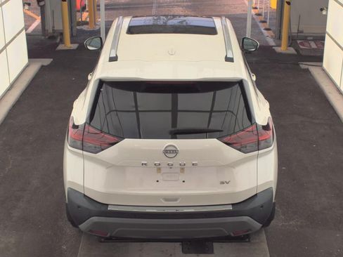 Used 2023 Nissan Rogue SV w/ SV Premium B Package FWD image 7