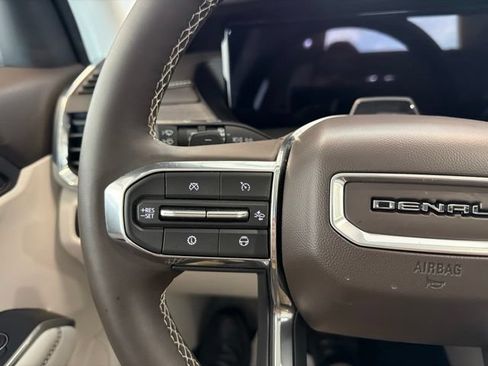 Used 2026 GMC Acadia Denali w/ Super Cruise Package AWD/4WD image 37
