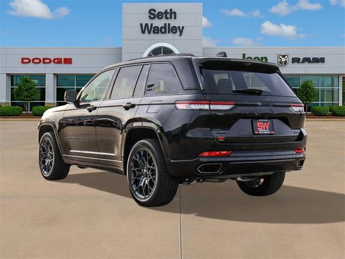 Used 2025 Jeep Grand Cherokee Summit image 5