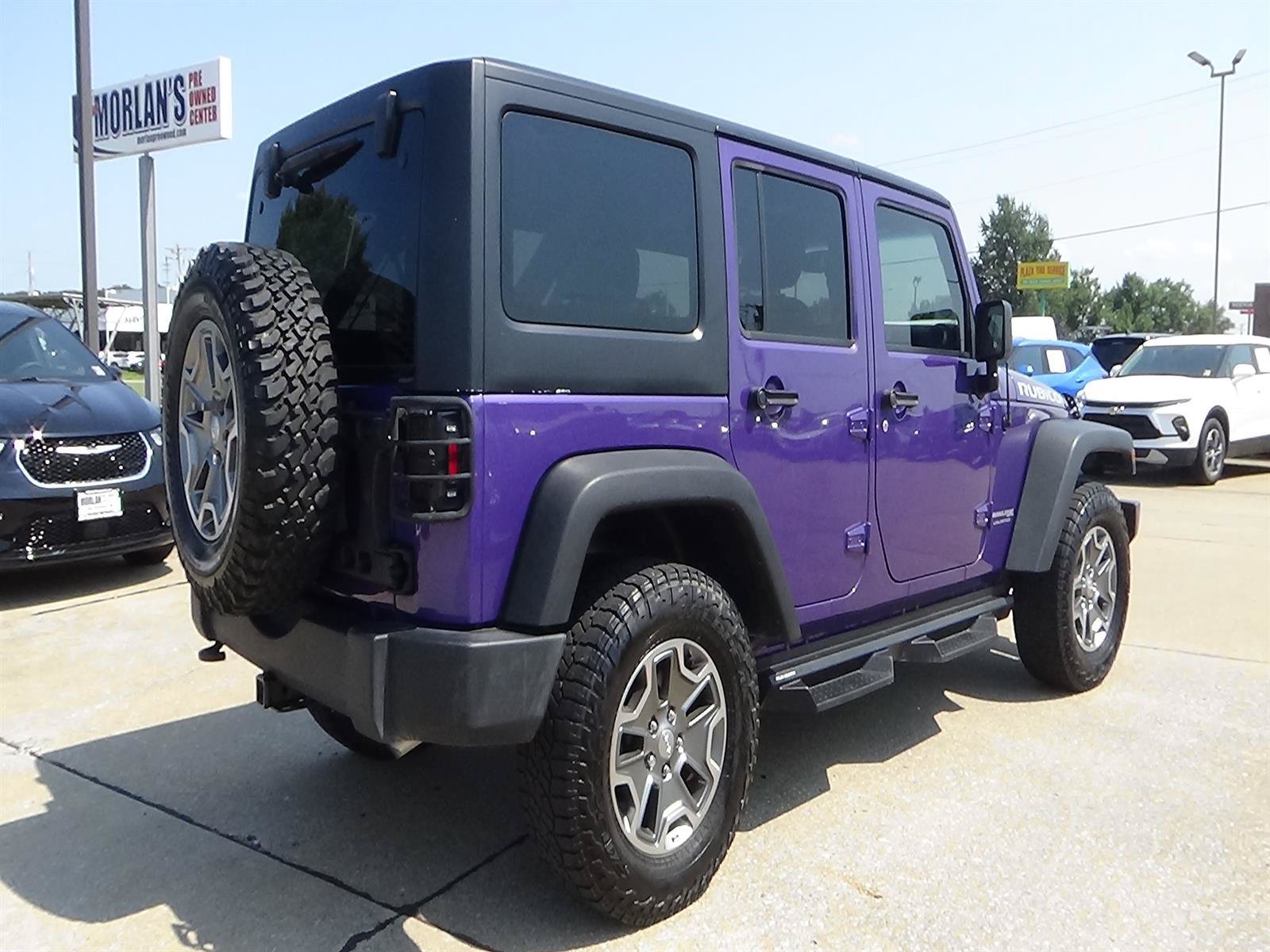 Used 2018 Jeep Wrangler Unlimited Rubicon w/ Cold Weather Group AWD/4WD image 6
