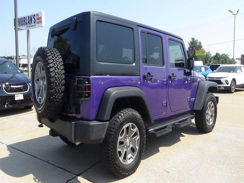 Used 2018 Jeep Wrangler Unlimited Rubicon w/ Cold Weather Group AWD/4WD image 6