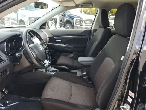 Used 2019 Mitsubishi Outlander Sport LE image 11