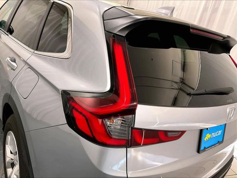 Used 2025 Honda CR-V LX image 32