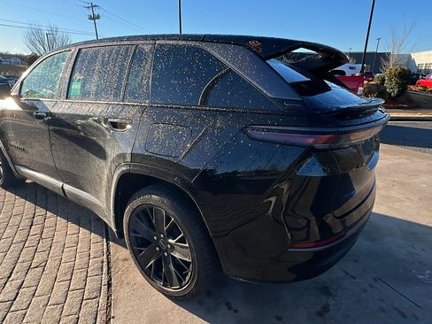 Used 2024 Jeep Wagoneer Launch Edition image 10