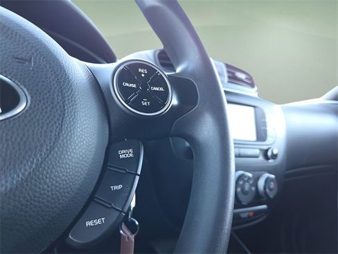 Used 2019 Kia Soul Base image 23