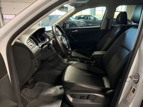 Used 2018 Volkswagen Tiguan SE image 13