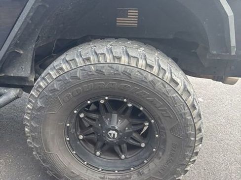 Used 2010 Jeep Wrangler Unlimited Sahara w/ Dual Top Group image 43