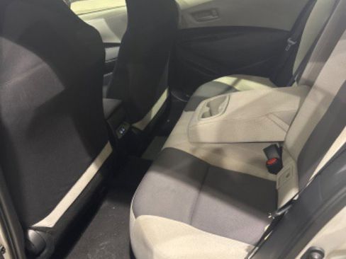 Used 2024 Toyota Corolla LE image 42