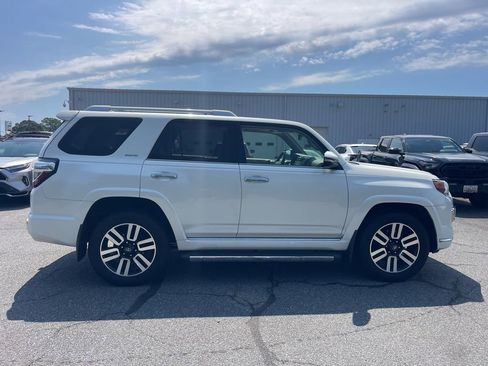 Used 2020 Toyota 4Runner Limited AWD/4WD image 7