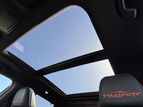 Certified 2025 Honda Pilot TrailSport image 30