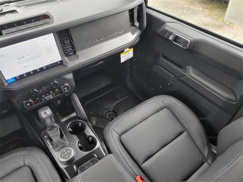 New 2025 Ford Bronco Big Bend w/ Black Diamond Package image 13