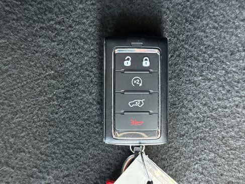 Used 2025 Jeep Grand Cherokee Altitude AWD/4WD image 38