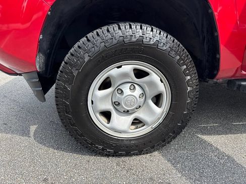 Used 2018 Toyota Tacoma SR w/ SR Convenience Package AWD/4WD image 43