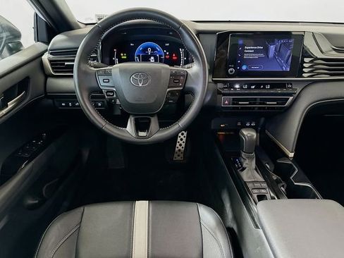 Certified 2025 Toyota Camry SE FWD image 25