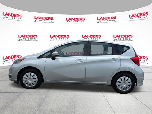 Used 2019 Nissan Versa Note SV FWD image 6