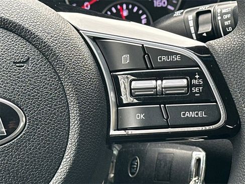 Used 2020 Kia Optima LX image 25