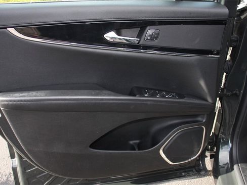 Certified 2023 Lincoln Nautilus FWD w/ Premium Package image 17