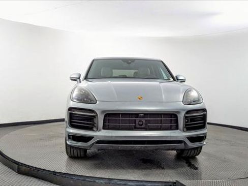 Used 2021 Porsche Cayenne GTS w/ Premium Package Plus AWD/4WD image 7