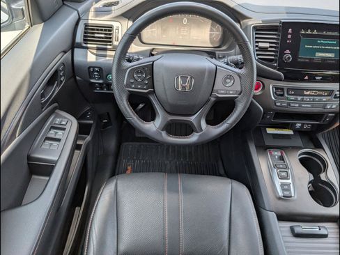 Certified 2023 Honda Passport TrailSport image 8