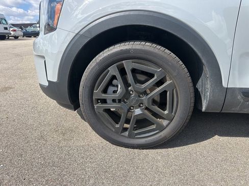 Used 2025 Kia Telluride SX X-Line image 19