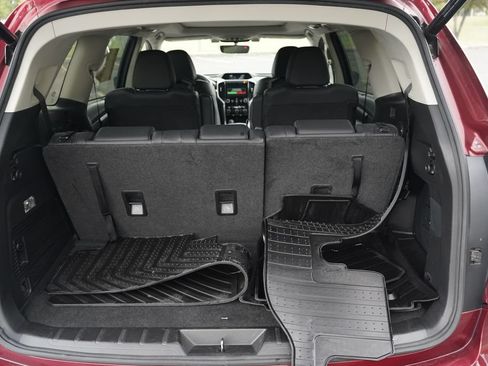 Used 2020 Subaru Ascent Limited w/ Technology Package AWD/4WD image 13