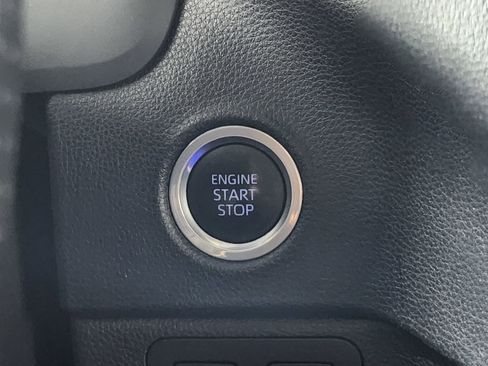 Used 2022 Toyota Tundra SR5 w/ SR5 Convenience Package image 23