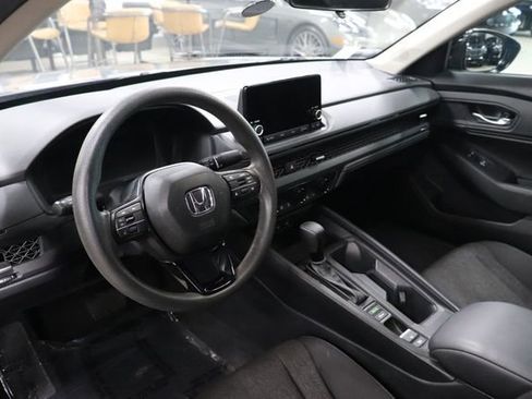 Used 2025 Honda Accord SE image 13