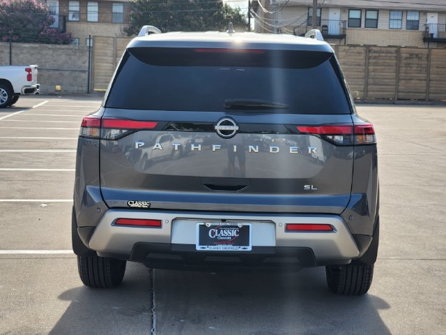 Used 2025 Nissan Pathfinder SL FWD image 14