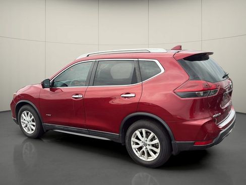 Used 2018 Nissan Rogue SV w/ Premium Package FWD image 5