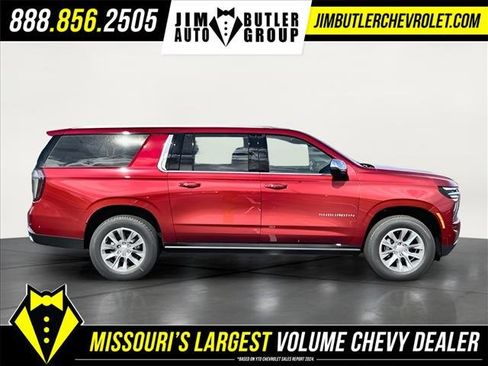 New 2025 Chevrolet Suburban Premier image 8