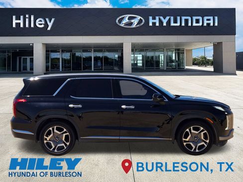 Used 2023 Hyundai Palisade Limited AWD/4WD image 3