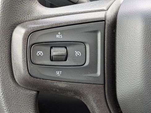 Used 2021 Chevrolet Silverado 1500 Custom image 22