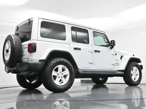 Used 2022 Jeep Wrangler Unlimited Sahara w/ LED Lighting Group AWD/4WD image 52