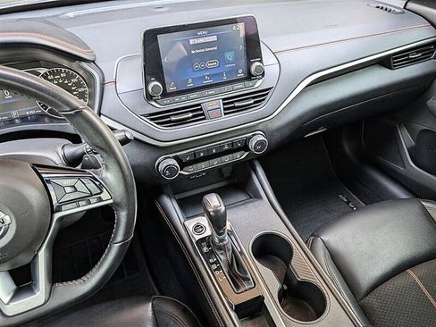 Used 2021 Nissan Altima 2.5 SR w/ SR Premium Package FWD image 23