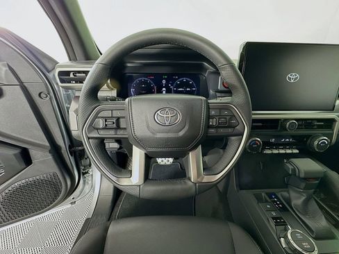 Certified 2025 Toyota Tacoma TRD Sport image 11