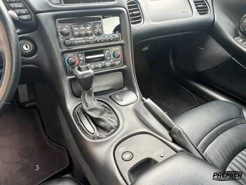 Used 2001 Chevrolet Corvette Coupe w/ Preferred Equipment Group2 image 54