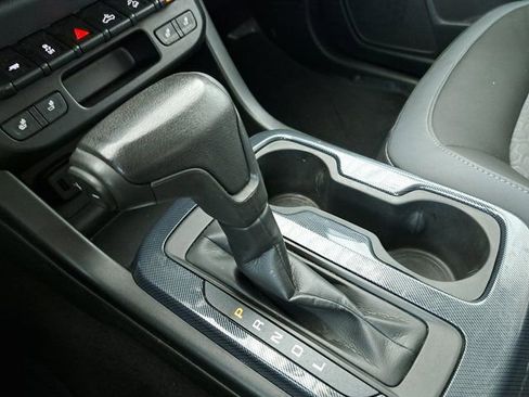 Used 2021 Chevrolet Colorado Z71 image 16