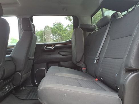 Used 2023 Chevrolet Silverado 1500 LT w/ Z71 Off-Road Package AWD/4WD image 13