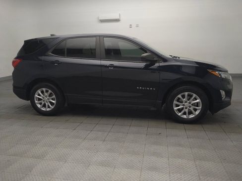 Used 2020 Chevrolet Equinox LS w/ LS Convenience Package FWD image 11