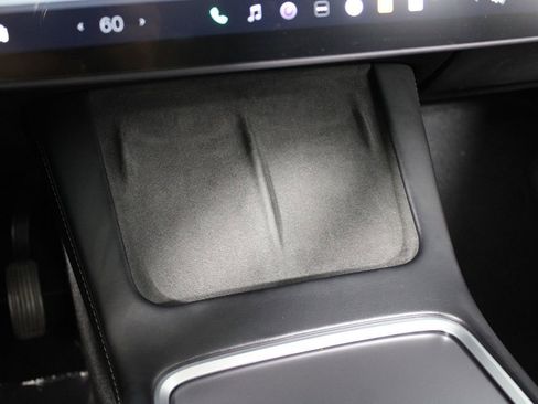 Used 2021 Tesla Model Y Long Range image 15