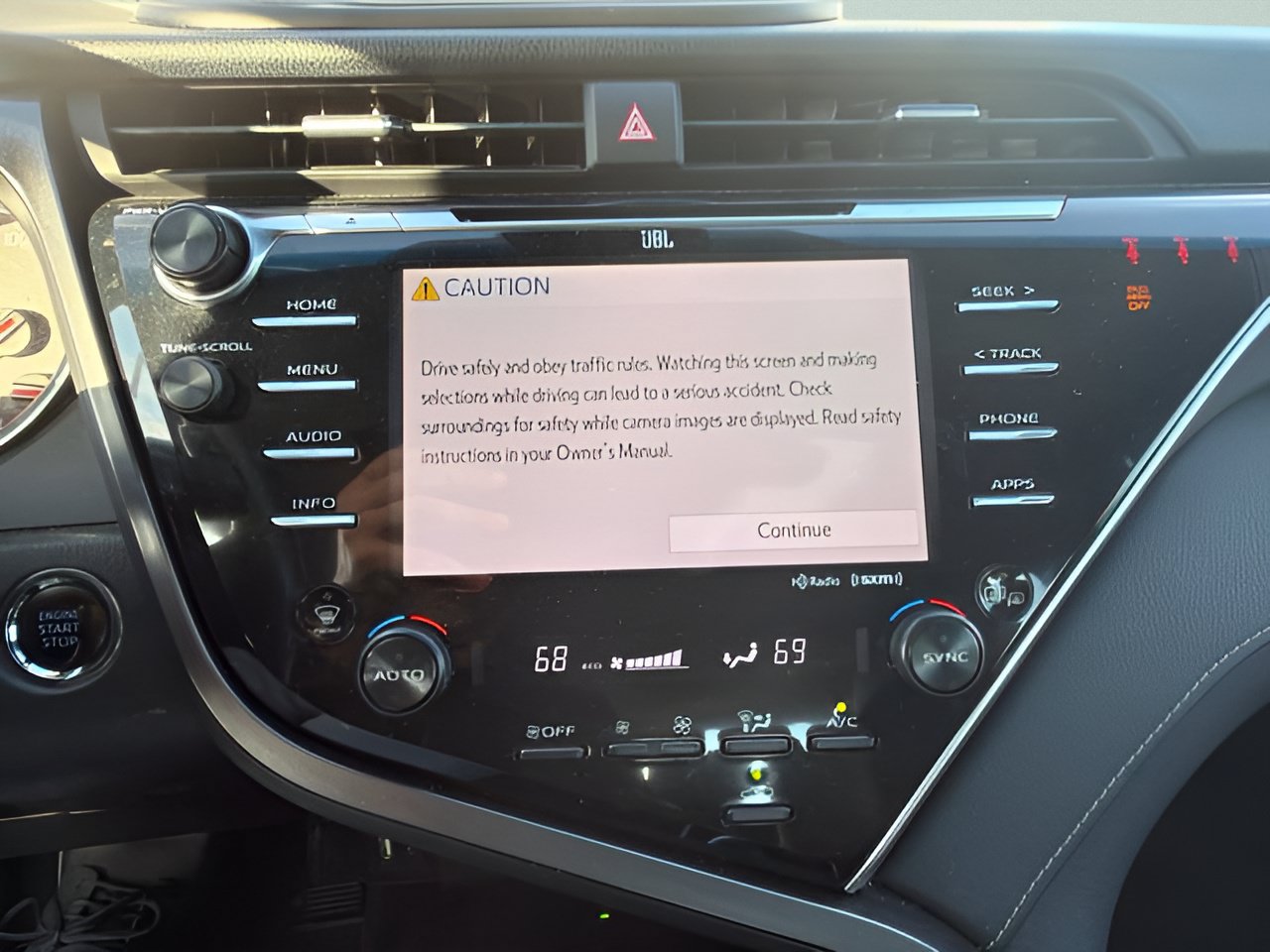 Used 2018 Toyota Camry XSE w/ Audio Package FWD image 17