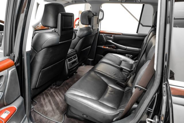 Used 2014 Lexus LX 570 4WD image 39