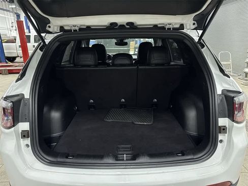 Used 2024 Jeep Compass Trailhawk image 11