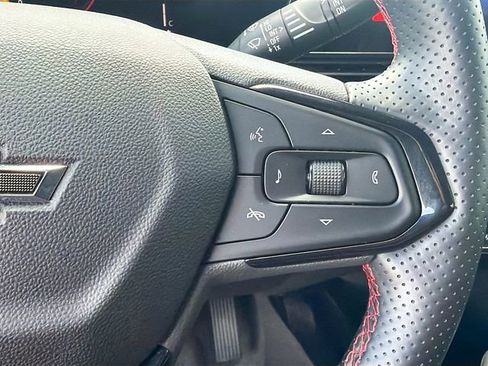 Used 2025 Chevrolet Trax RS w/ Driver Confidence Package FWD image 33