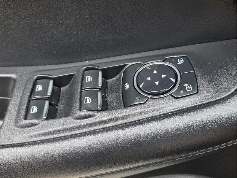 Used 2024 Ford Edge SEL AWD/4WD image 23