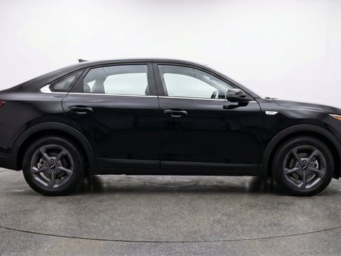 Used 2025 Kia K4 FWD image 11