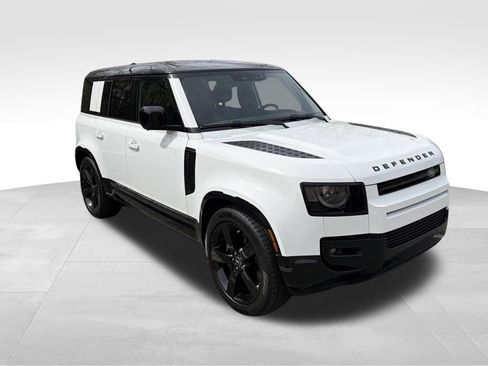 New 2025 Land Rover Defender 110 V8 AWD/4WD image 3
