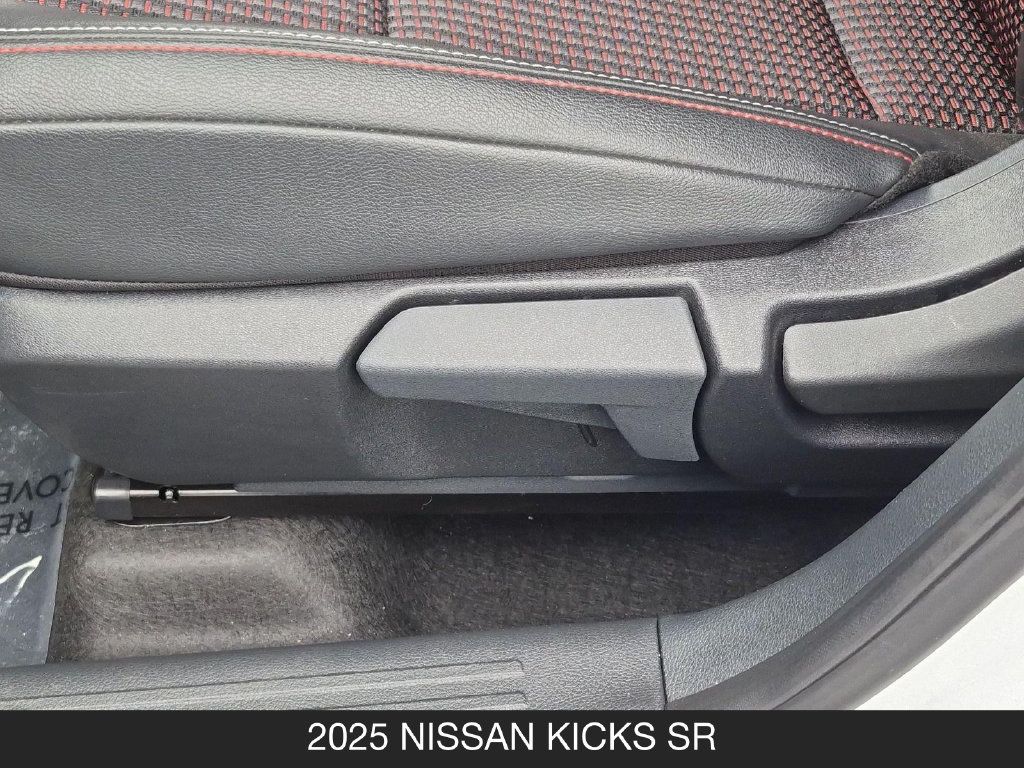 Certified 2025 Nissan Kicks SR FWD image 15