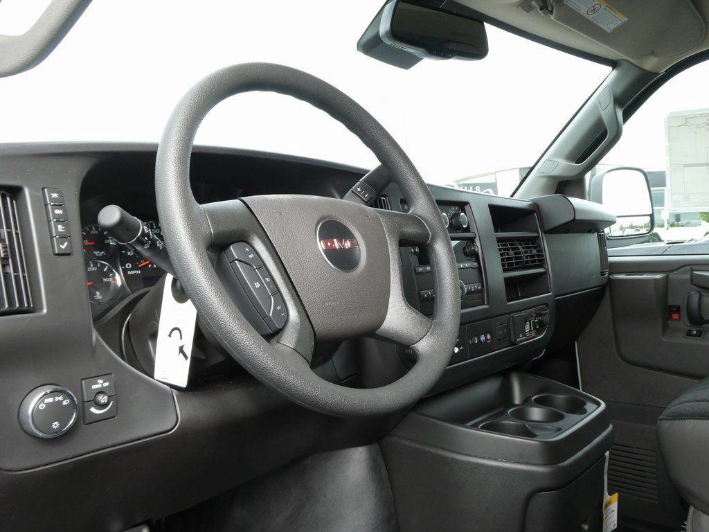 Used 2025 GMC Savana 3500 w/ Power Convenience Package RWD image 27
