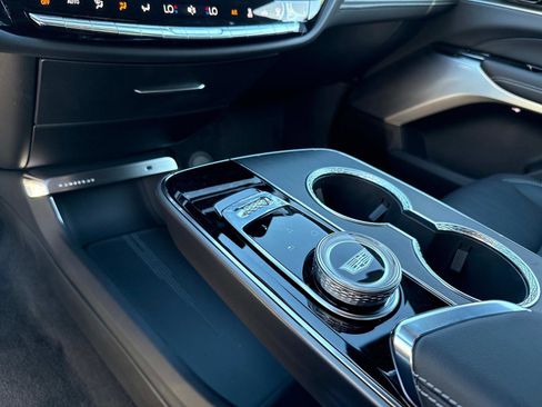 New 2026 Cadillac Lyriq V w/ Exterior Carbon Fiber Package image 22